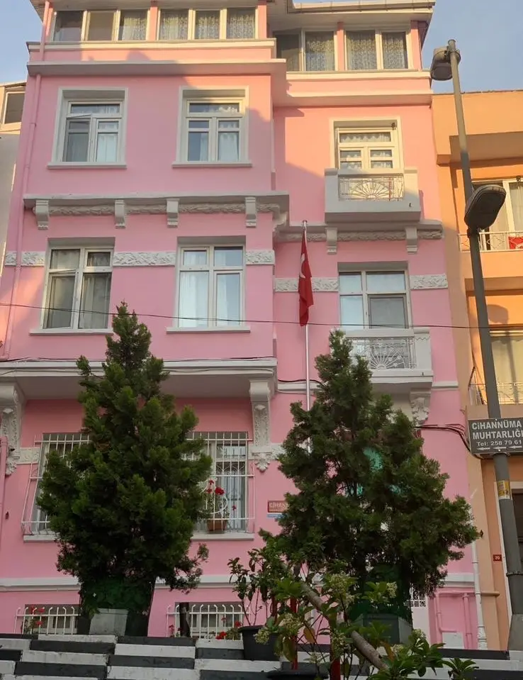 Pembe Köşk Beşiktaş kız yurdu